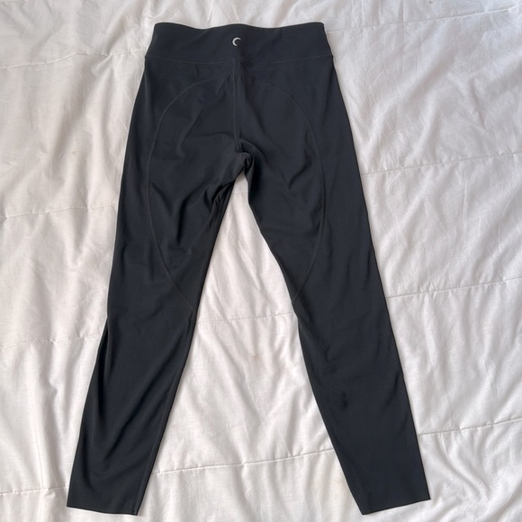 Zyia Size 6-8 Luxe Block in Black Tape - Picture 6 of 12